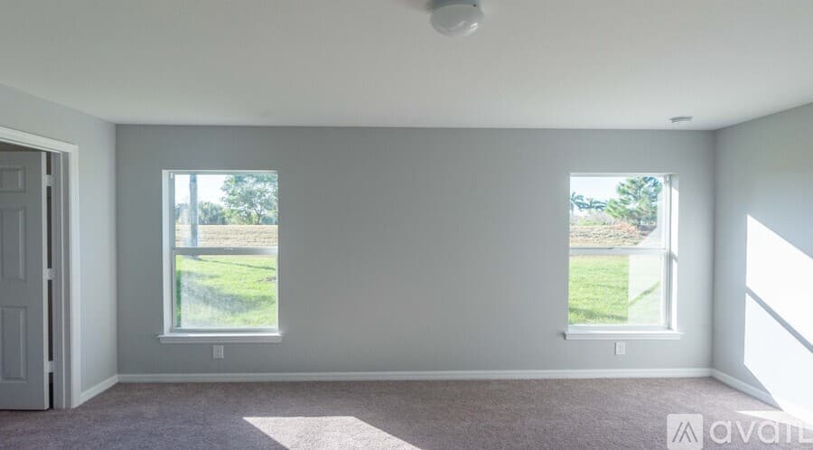 Cape Coral House: 916 SW 24th St