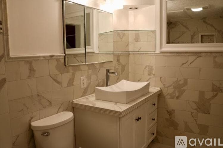 Elmira Apartment: 470 South Ave