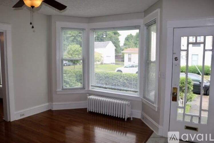 Elmira Apartment: 470 South Ave