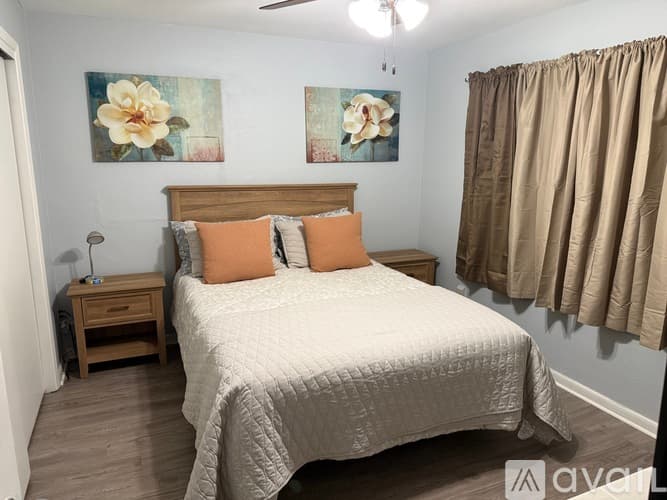 Minneola House: 104 East Pearl Street