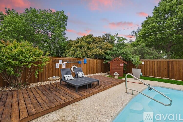 Haltom City House: 6333 Tosca Dr