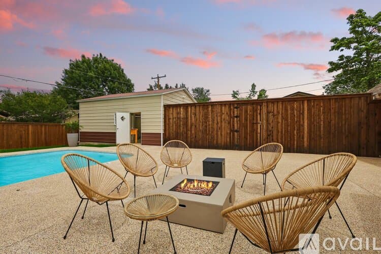 Haltom City House: 6333 Tosca Dr