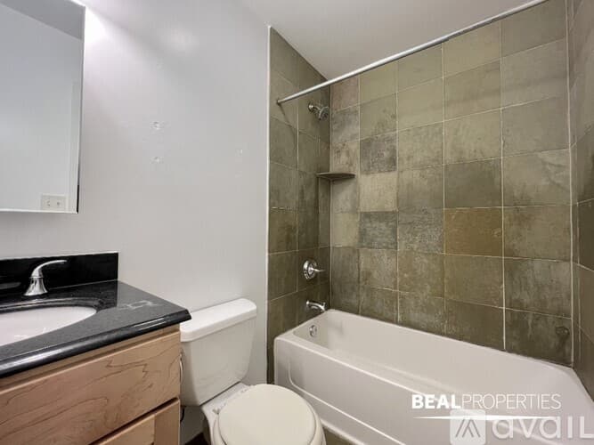 Chicago Apartment: 625 W Wrightwood Ave
