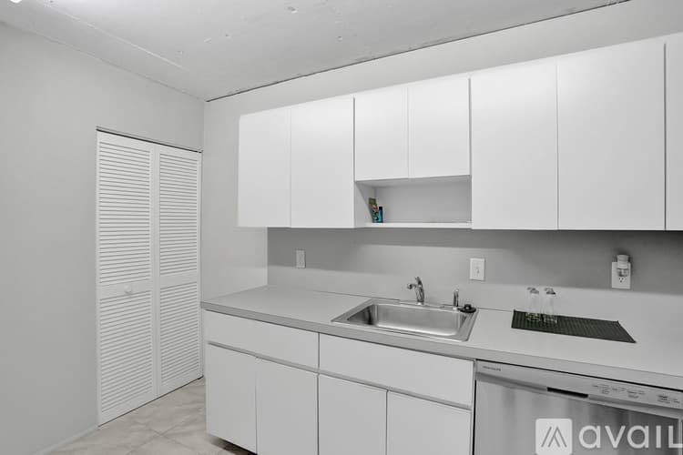 Pompano Beach Condo: 1401 South Ocean Boulevard