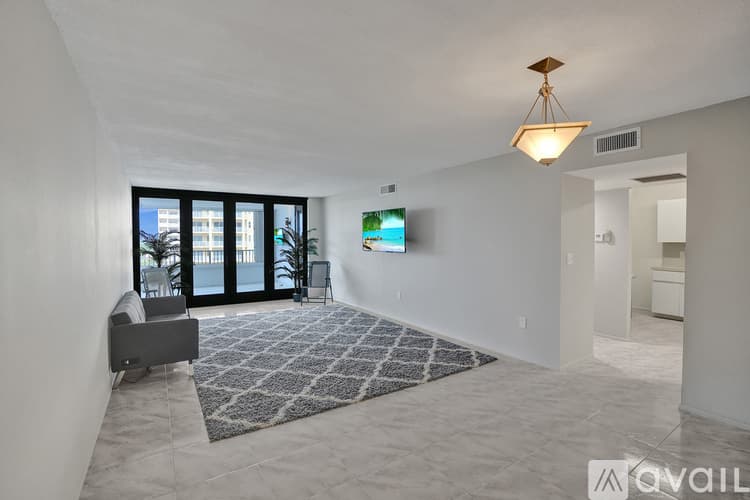 Pompano Beach Condo: 1401 South Ocean Boulevard
