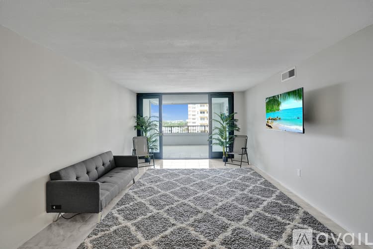 Pompano Beach Condo: 1401 South Ocean Boulevard