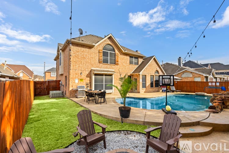 Haltom City House: 5717 Christy Ln