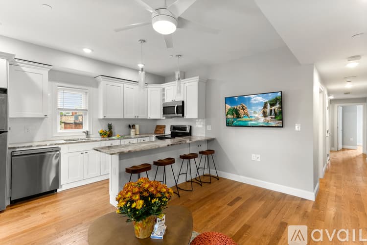 Boston Apartment: 1047 Saratoga St