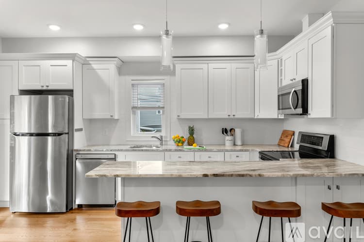 Boston Apartment: 1047 Saratoga St