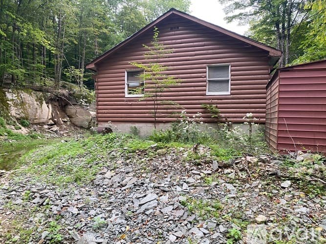 Long Eddy Apartment: 440 Delaware Lake Rd