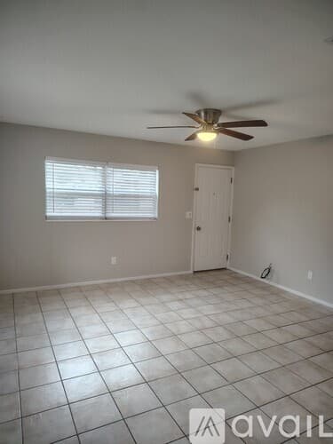 Tampa Apartment: 5301 E 18th Ave