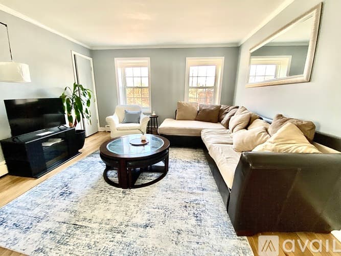 Evanston Apartment: 730 Wesley Avenue