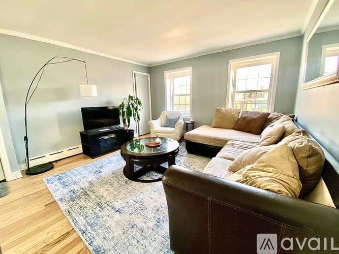 Evanston Apartment: 730 Wesley Avenue
