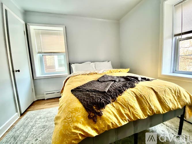 Evanston Apartment: 730 Wesley Avenue