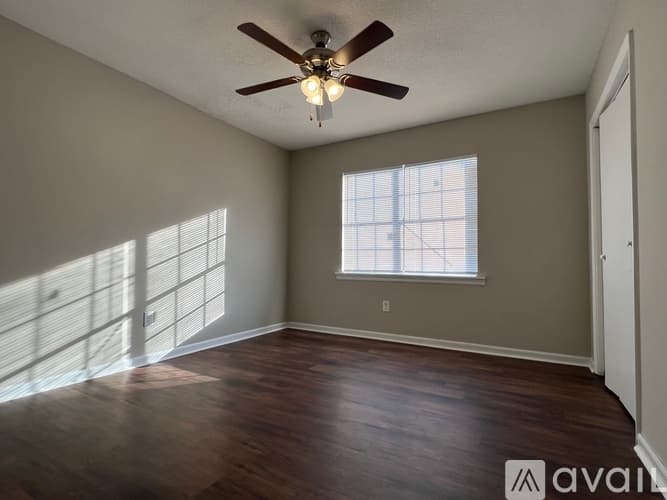 Statesboro House: 811 Robin Hood Trail