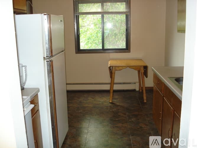 Mounds View Apartment: 5284 Greenfield Avenue