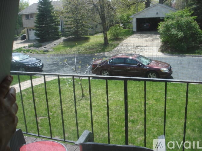 Mounds View Apartment: 5284 Greenfield Avenue
