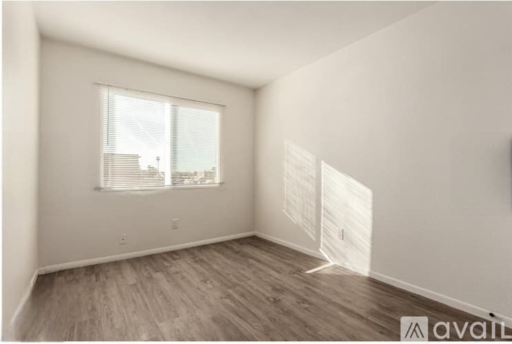Phoenix Townhome: 4523 E Wood Street