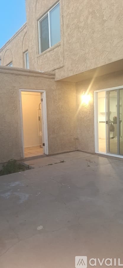 Phoenix Townhome: 4523 E Wood Street