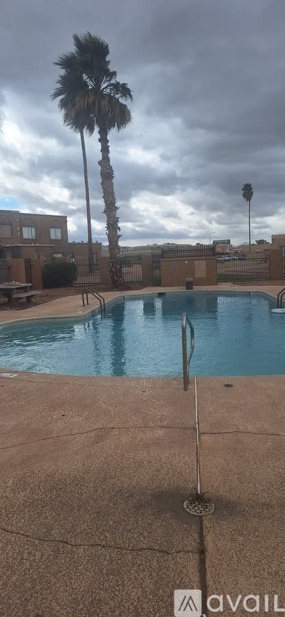 Phoenix Townhome: 4523 E Wood Street