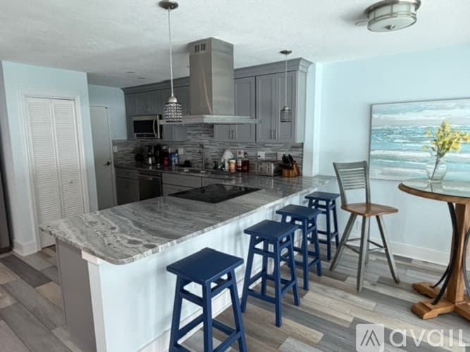 St. Petersburg Condo: 7200 Sunshine Skyway Ln S