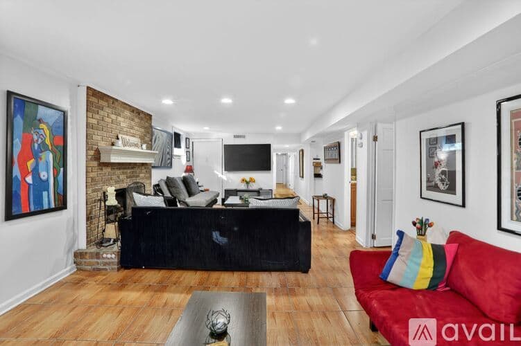 Atlanta Apartment: 843 Artwood Rd NE