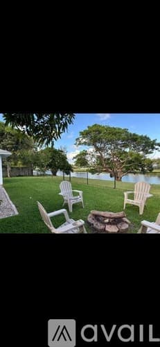 Boynton Beach House: 8110 Rose Marie Avenue East