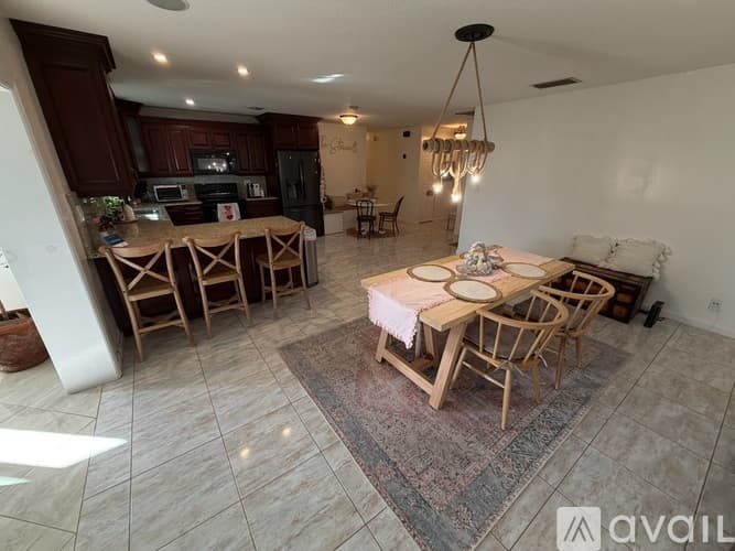 Boynton Beach House: 8110 Rose Marie Avenue East
