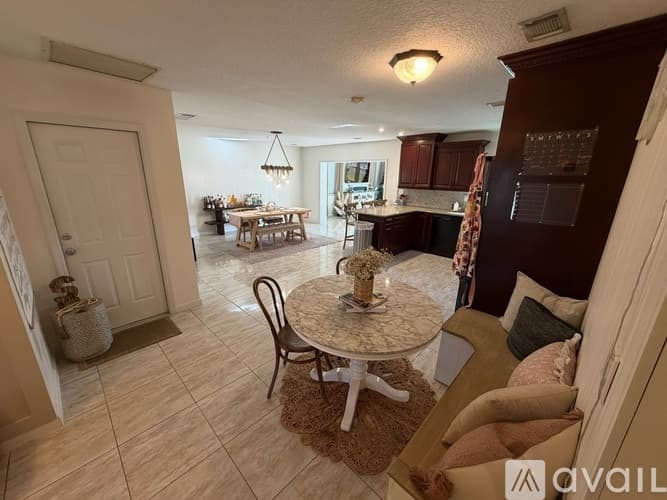 Boynton Beach House: 8110 Rose Marie Avenue East