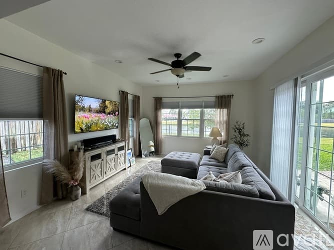 Boynton Beach House: 8110 Rose Marie Avenue East