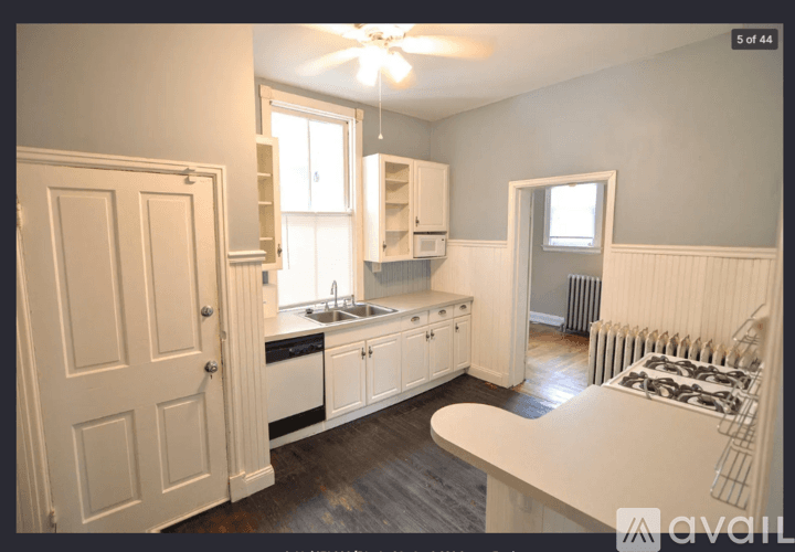 Dayton Apartment: 416 6th Avenue