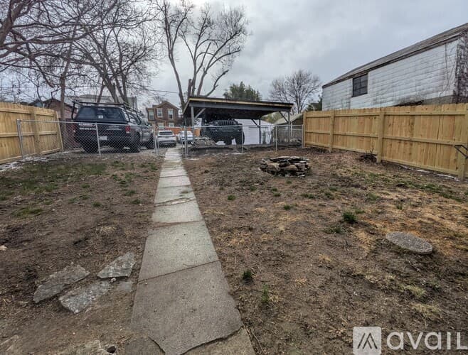 Dayton Apartment: 416 6th Avenue