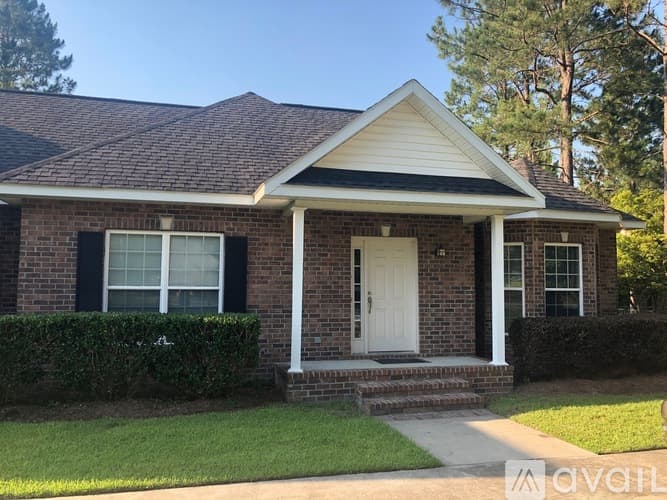 Statesboro House: 1117 A Southbend Dr