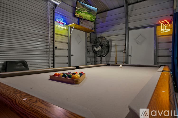 Haltom City House: 6333 Tosca Dr