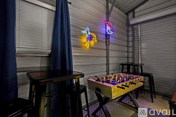 Haltom City House: 6333 Tosca Dr