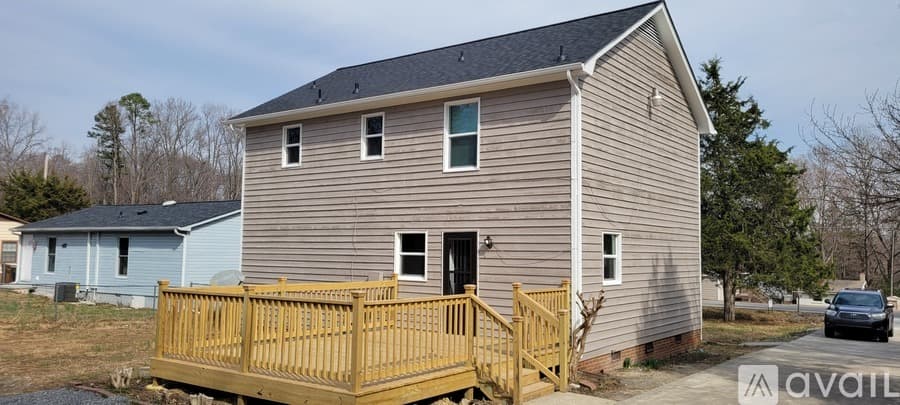 Greensboro House: 4505 Southern Webbing Mill Rd