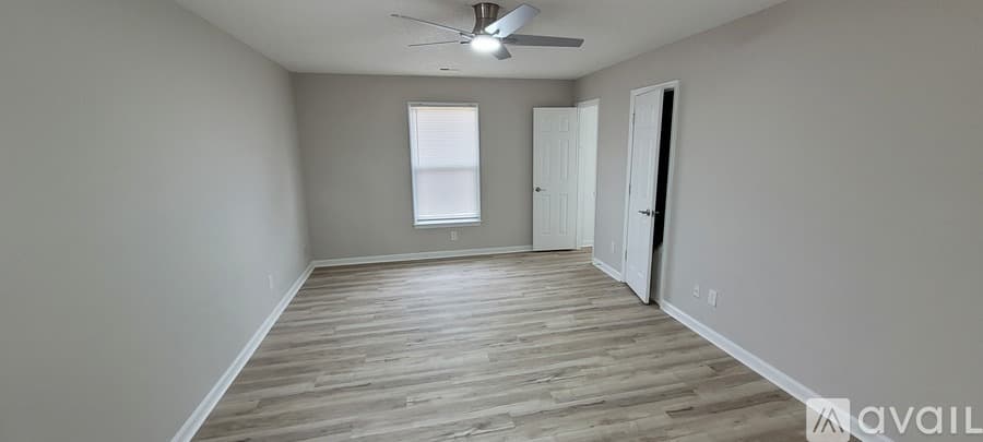 Greensboro House: 4505 Southern Webbing Mill Rd