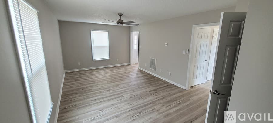 Greensboro House: 4505 Southern Webbing Mill Rd