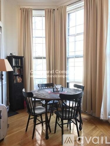 Boston Apartment: 185 Beacon St