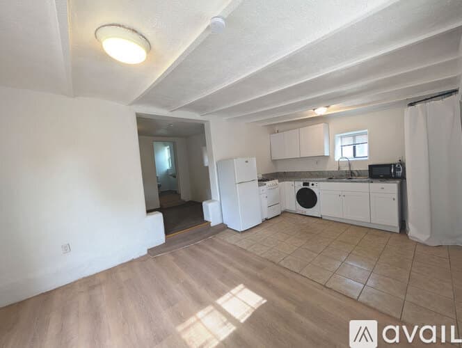 Albuquerque Apartment: 1203 Barelas Rd SW