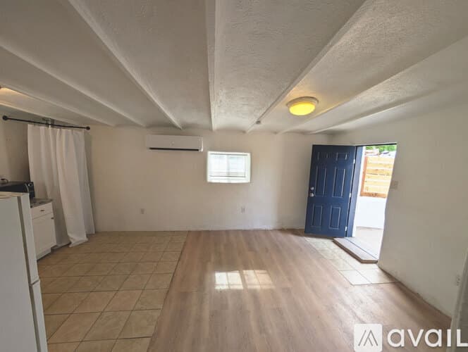Albuquerque Apartment: 1203 Barelas Rd SW
