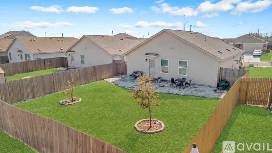 New Braunfels House: 2915 Whinchat