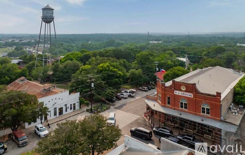 New Braunfels House: 2915 Whinchat