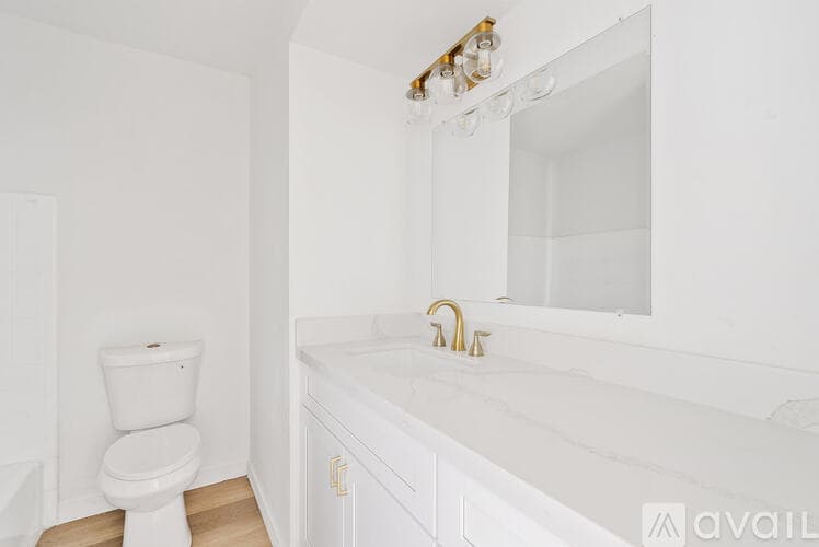 Phoenix House: 301 W Desert Dr