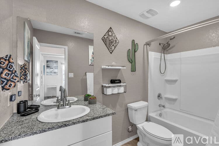 New Braunfels House: 2915 Whinchat