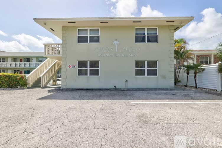 Pompano Beach Condo: 3230 NE 13 Th St