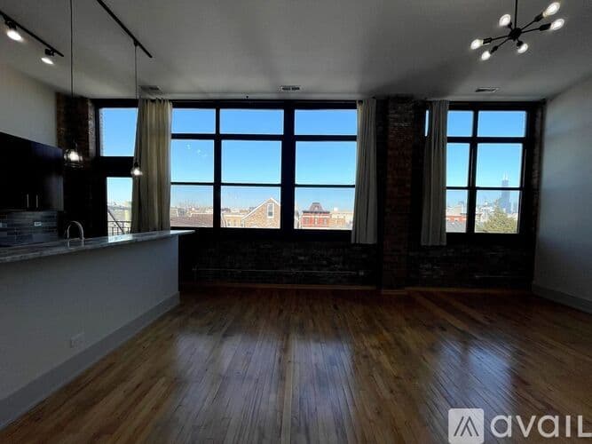 Chicago Apartment: 1432 W 21st St