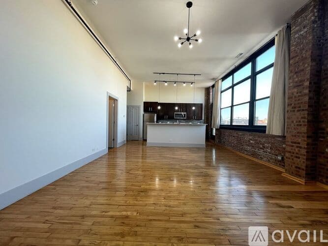 Chicago Apartment: 1432 W 21st St