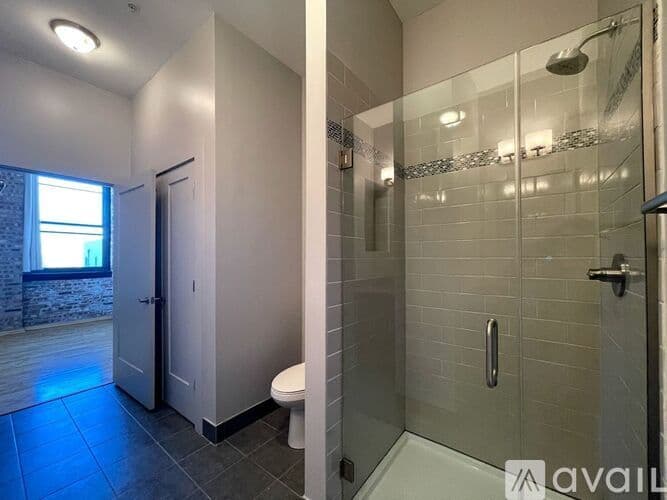 Chicago Apartment: 1432 W 21st St