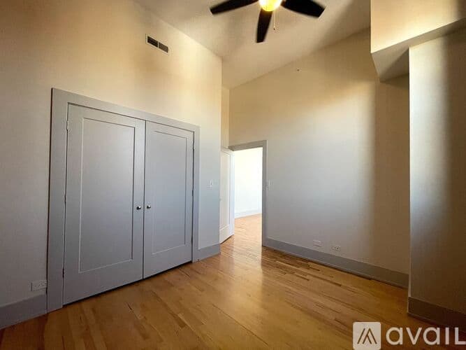 Chicago Apartment: 1432 W 21st St